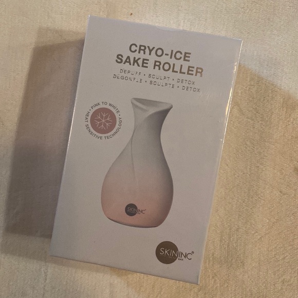 Skin Inc Cryo-Ice Sake Roller - Picture 1 of 7